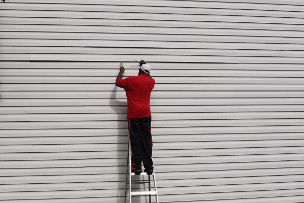 Loose Siding Repair in Issaquah