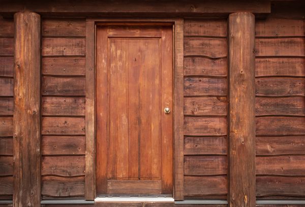 Log Cabin Siding Installation in Issaquah