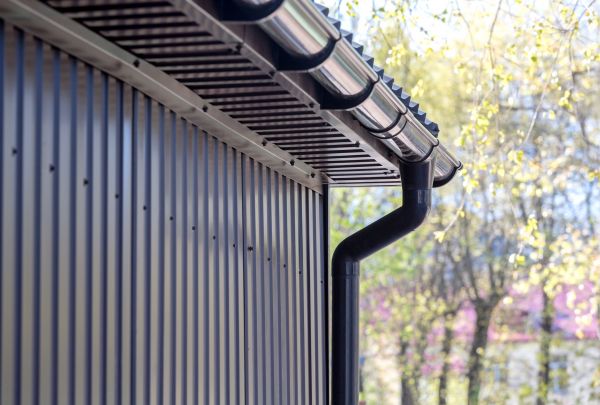 Sheet Metal Siding Repair in Issaquah