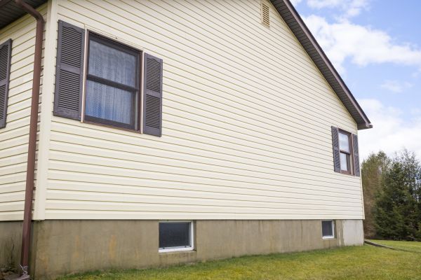 Dutch Lap Siding Repair in Issaquah